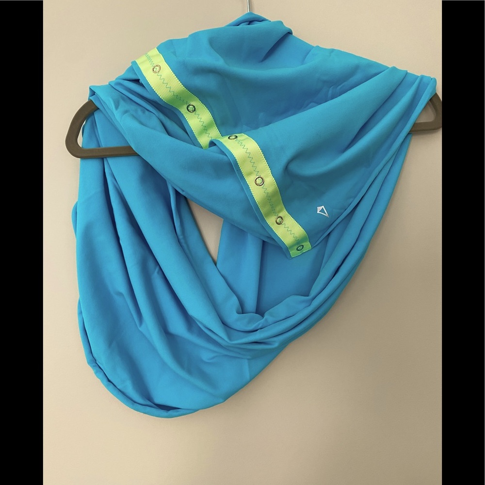 Ivivva Village Chill Scarf *blue~green